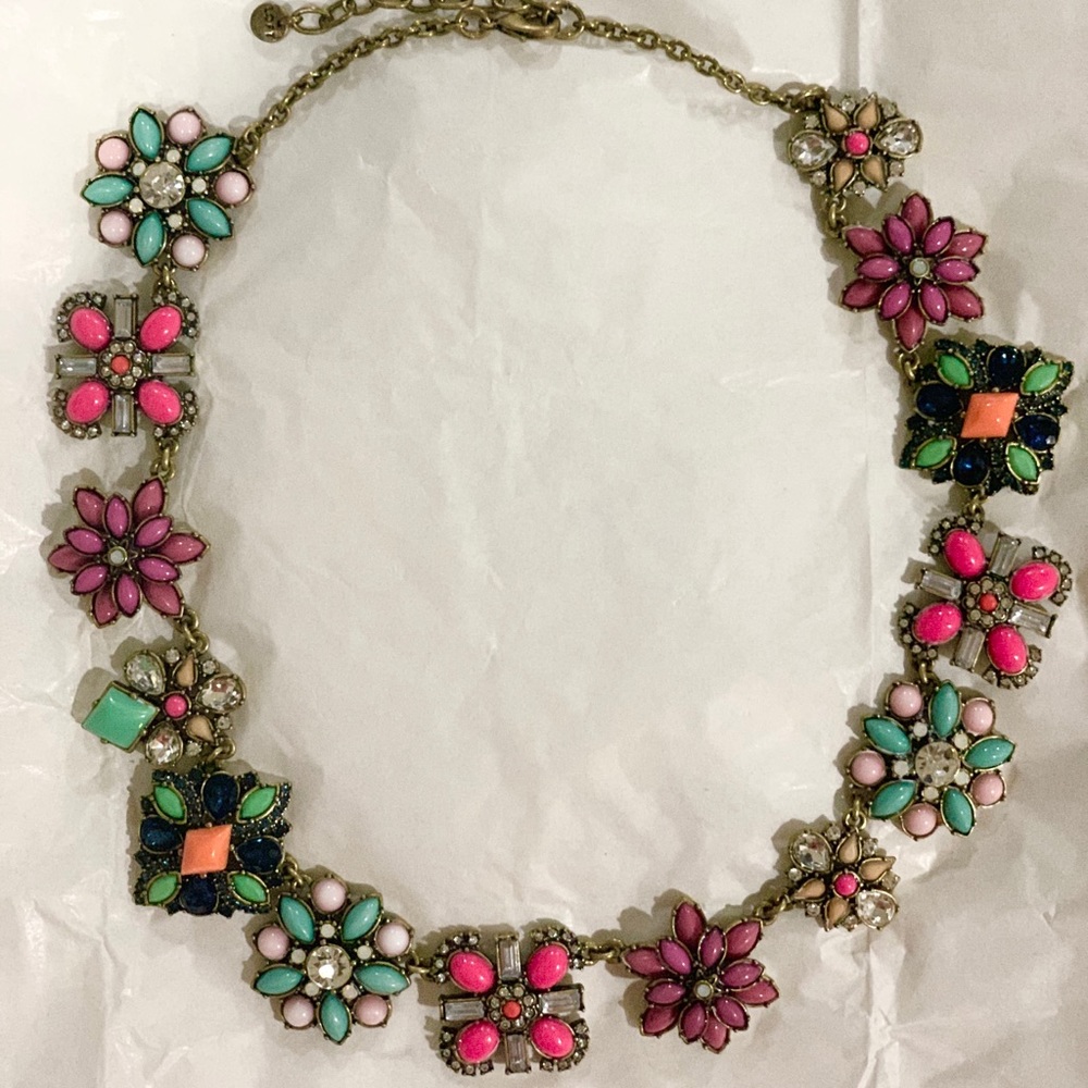 Loft necklace.